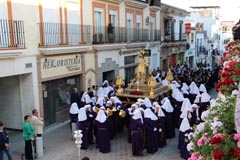 El Cristo de la Columna procesiona en la tarde del Domingo Ramos